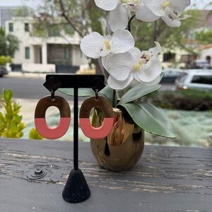 Pink and brown buffalo horn lacquer earrings